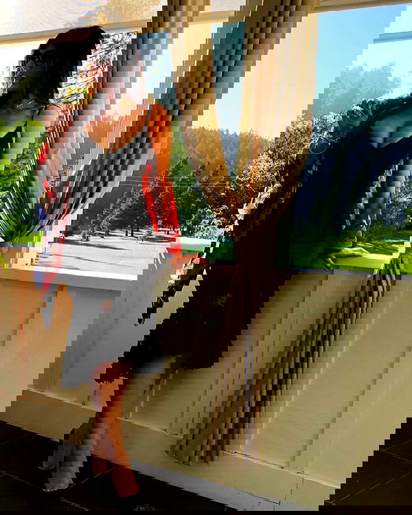 miakhalifa miakhalifa archive image