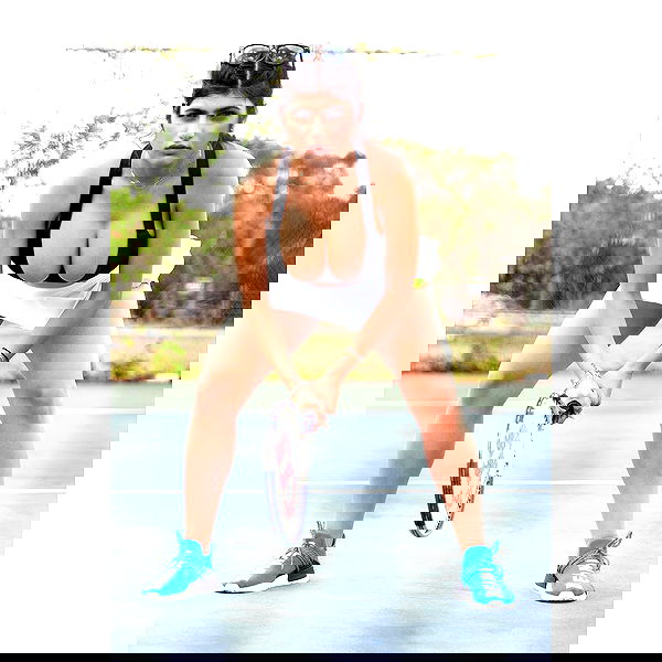 miakhalifa miakhalifa archive image