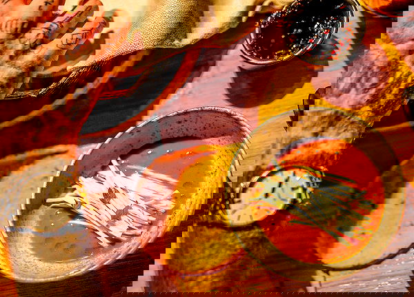 miakhalifa miakhalifa archive image