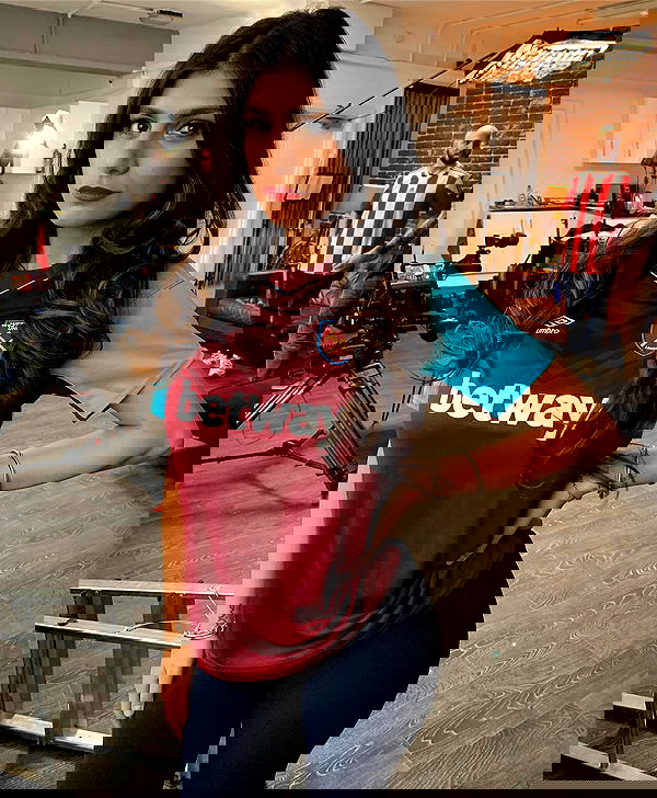 miakhalifa miakhalifa archive image