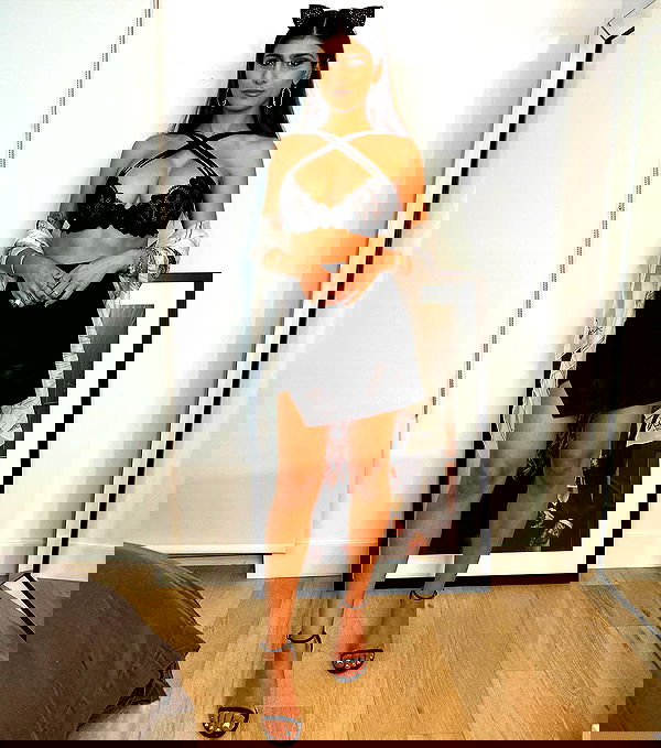 miakhalifa miakhalifa archive image