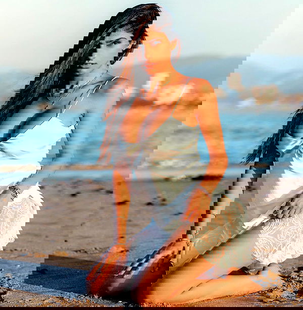 miakhalifa miakhalifa archive image