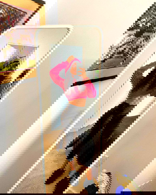 miakhalifa miakhalifa archive image