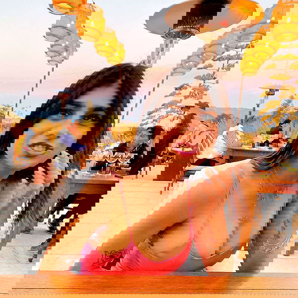 miakhalifa miakhalifa archive image