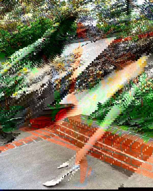 miakhalifa miakhalifa archive image