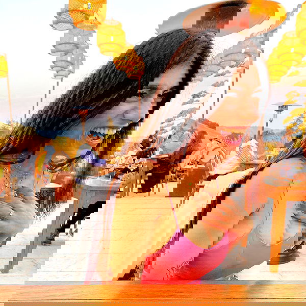 miakhalifa miakhalifa archive image