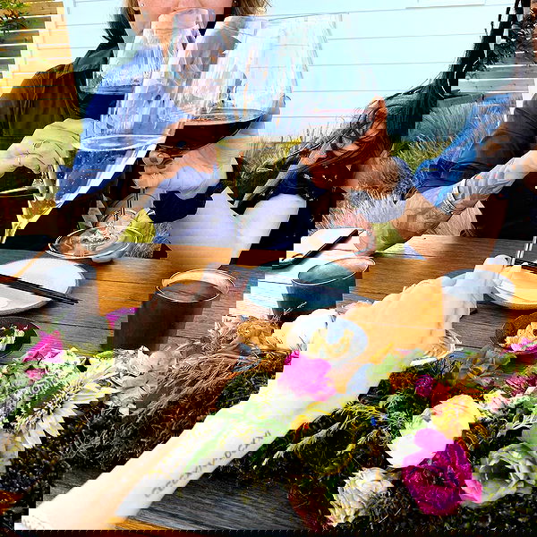 miakhalifa miakhalifa archive image