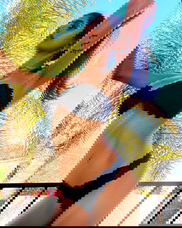 miakhalifa miakhalifa archive image