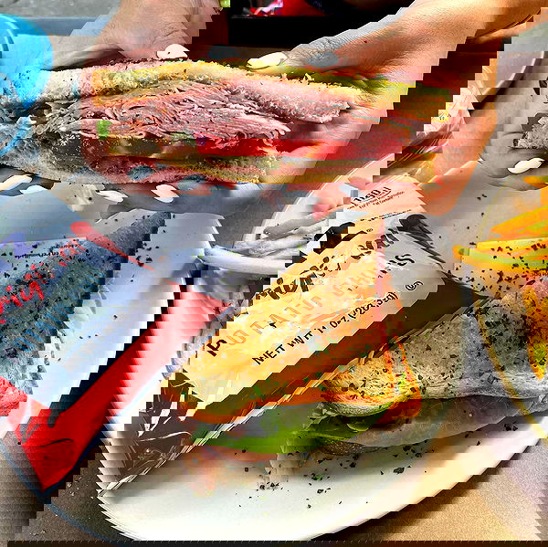 miakhalifa miakhalifa archive image