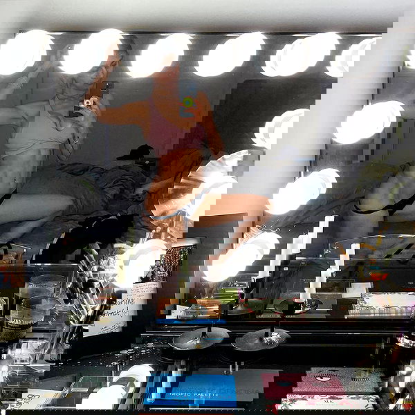 miakhalifa miakhalifa archive image