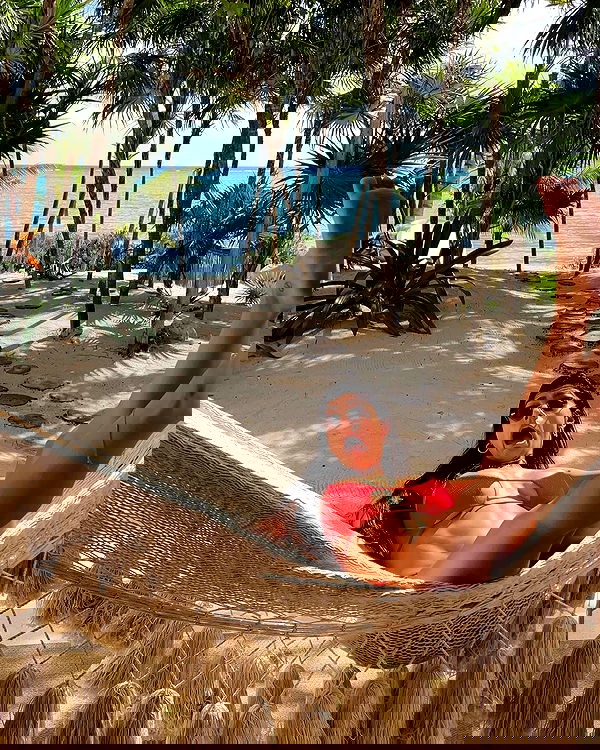 miakhalifa miakhalifa archive image