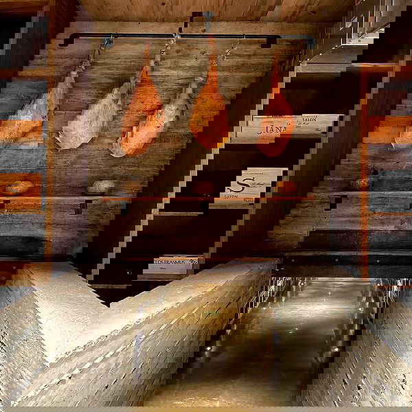 miakhalifa miakhalifa archive image