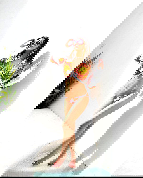 miakhalifa miakhalifa archive image