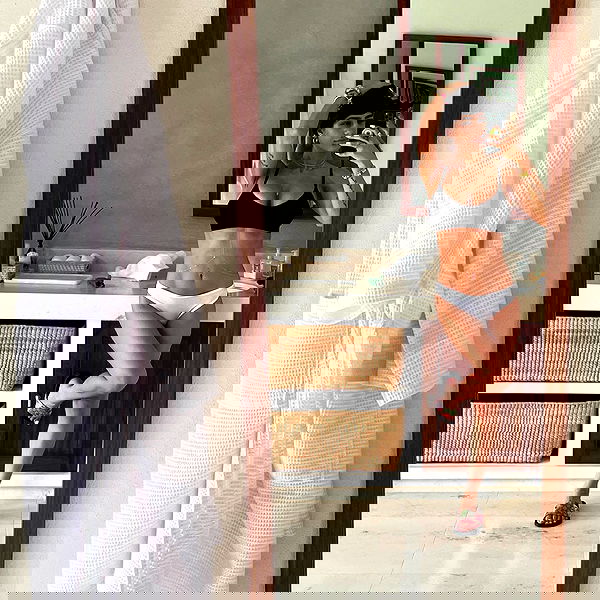 miakhalifa miakhalifa archive image