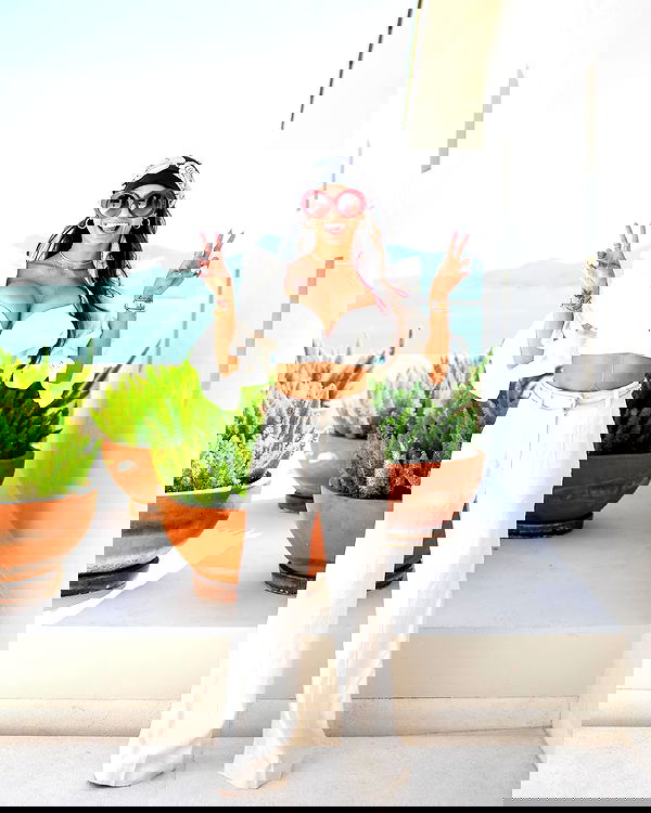 miakhalifa miakhalifa archive image