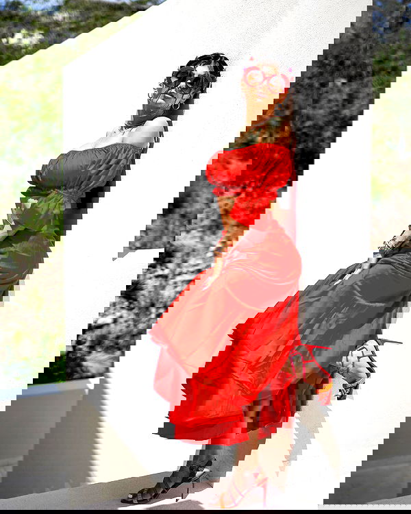 miakhalifa miakhalifa archive image