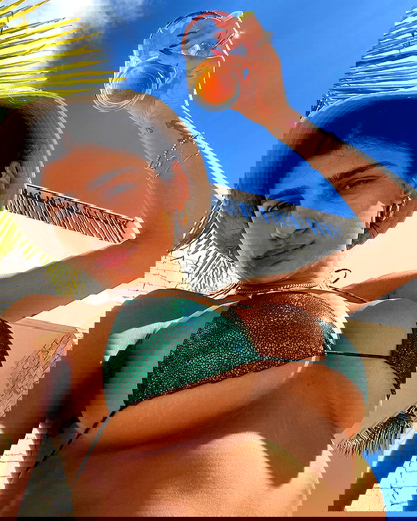 miakhalifa miakhalifa archive image