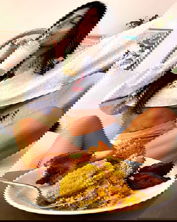 miakhalifa miakhalifa archive image