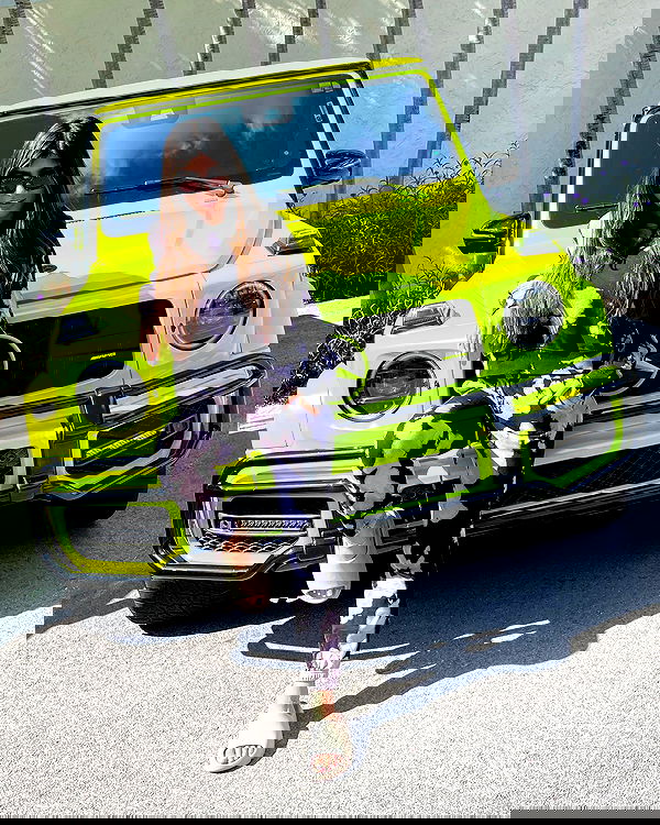 miakhalifa miakhalifa archive image