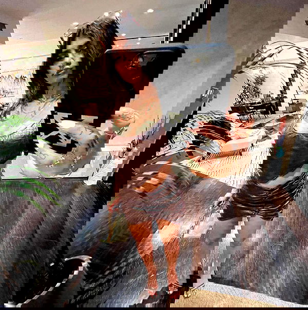 miakhalifa miakhalifa archive image