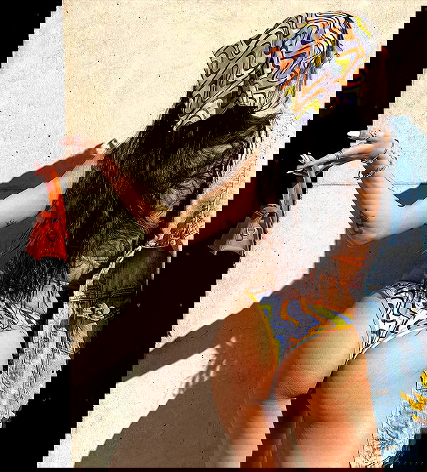 miakhalifa miakhalifa archive image