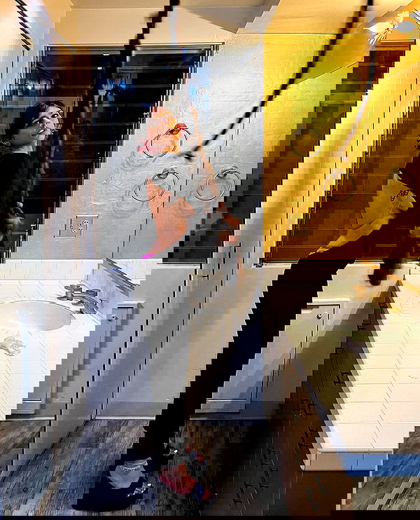 miakhalifa miakhalifa archive image