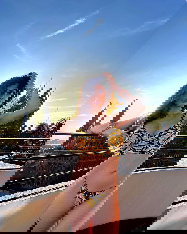 miakhalifa miakhalifa archive image