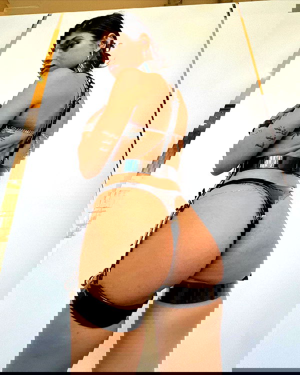 miakhalifa miakhalifa archive image