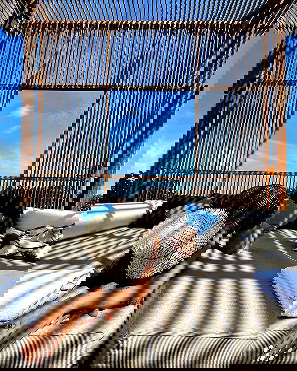 miakhalifa miakhalifa archive image