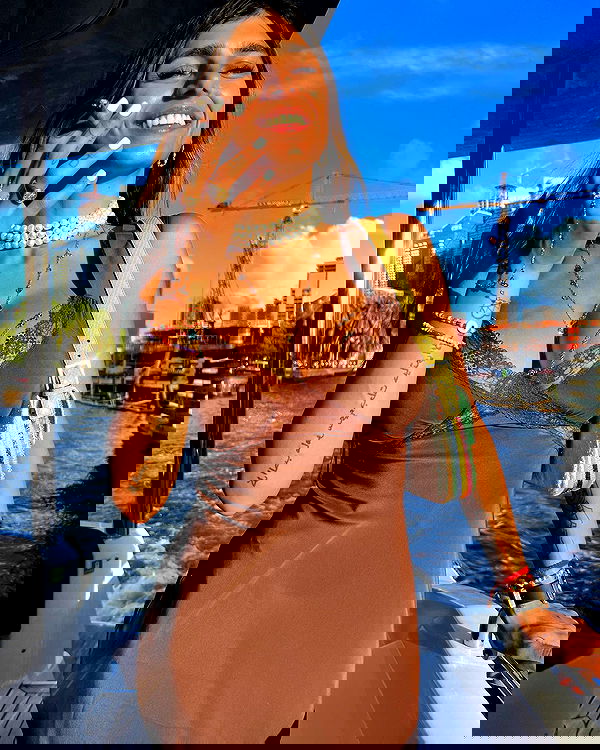 miakhalifa miakhalifa archive image