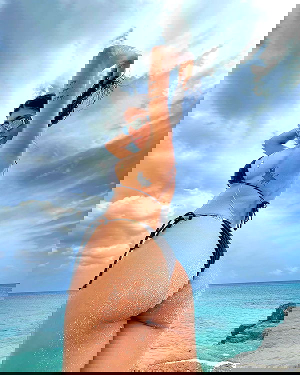 miakhalifa miakhalifa archive image