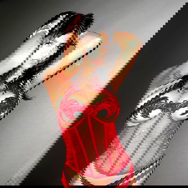 miakhalifa miakhalifa archive image