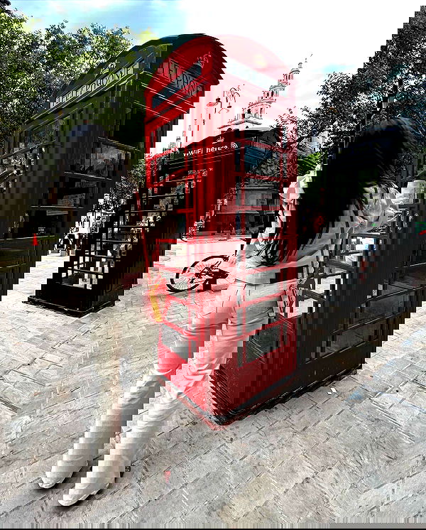 miakhalifa miakhalifa archive image