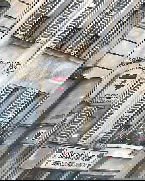 miakhalifa miakhalifa archive image