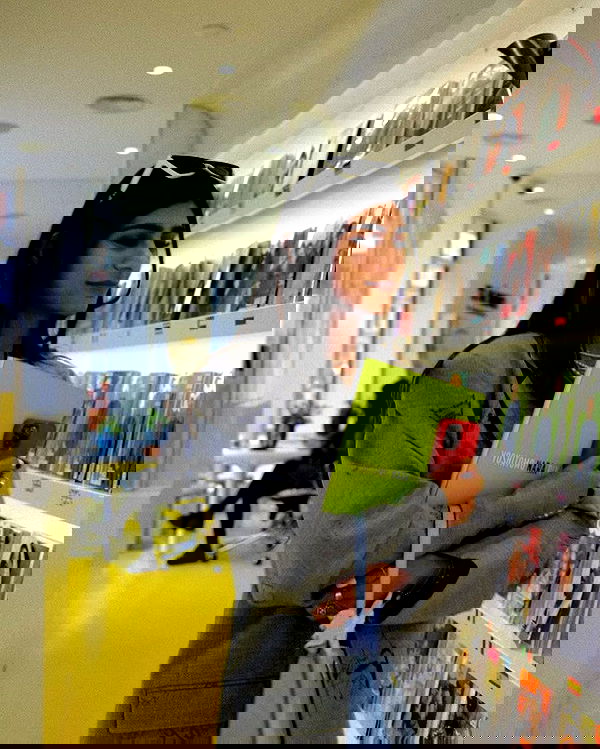 miakhalifa miakhalifa archive image