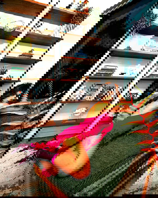 miakhalifa miakhalifa archive image