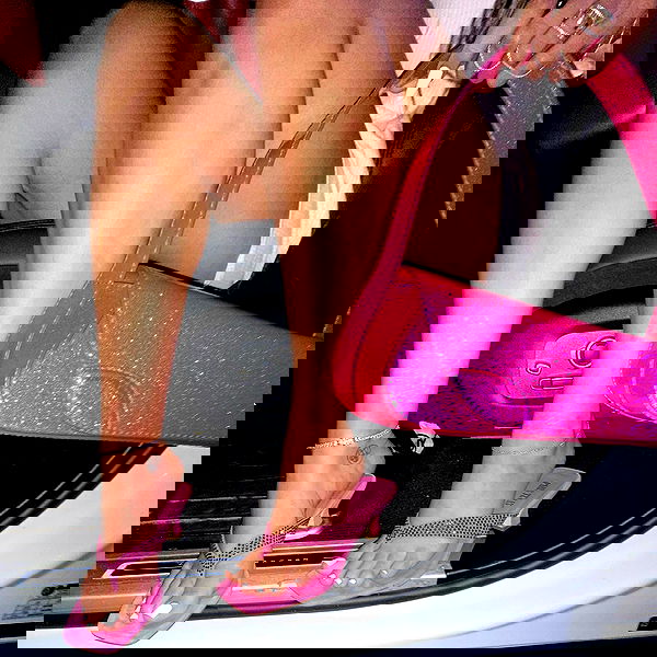 miakhalifa miakhalifa archive image