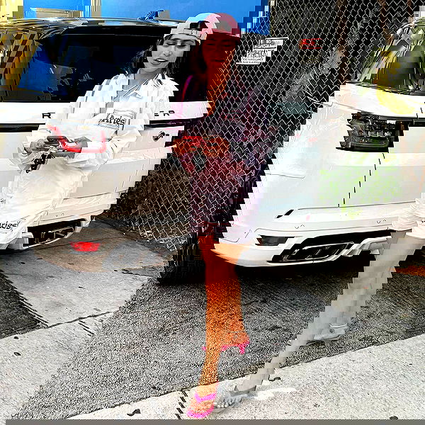 miakhalifa miakhalifa archive image