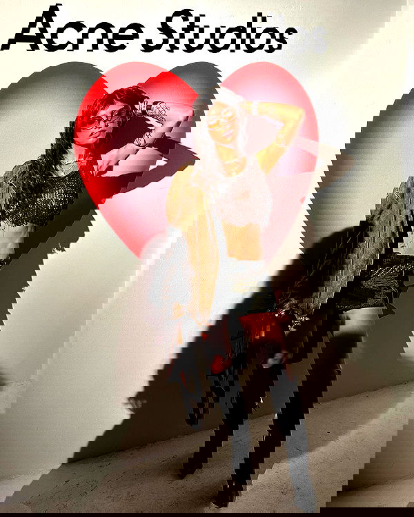 miakhalifa miakhalifa archive image