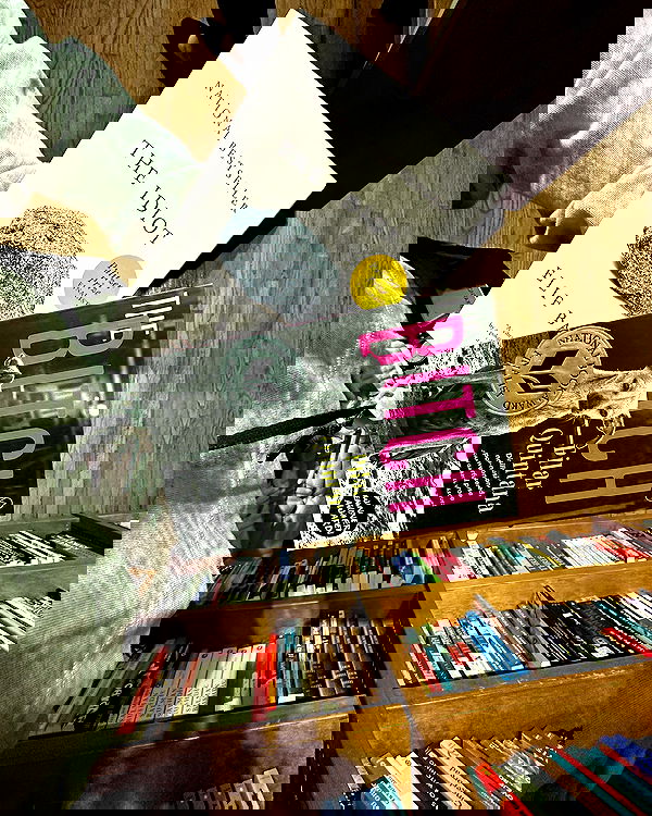 miakhalifa miakhalifa archive image