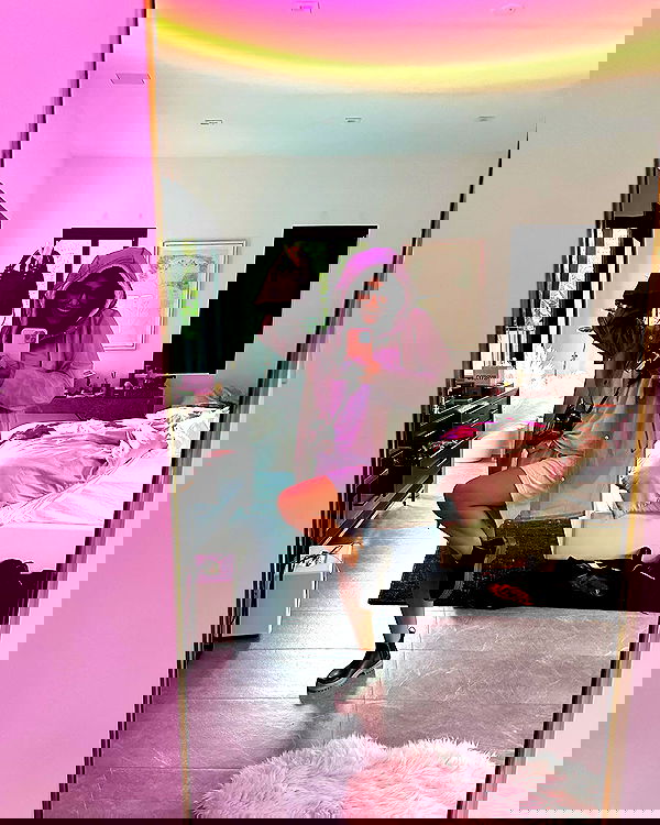 miakhalifa miakhalifa archive image