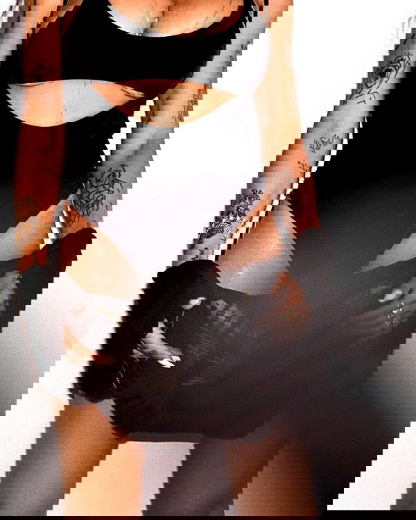 miakhalifa miakhalifa archive image