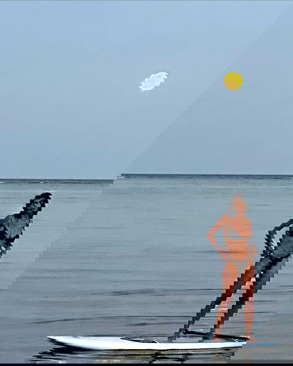 miakhalifa miakhalifa archive image