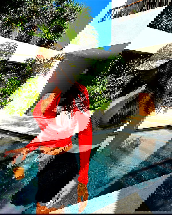 miakhalifa miakhalifa archive image