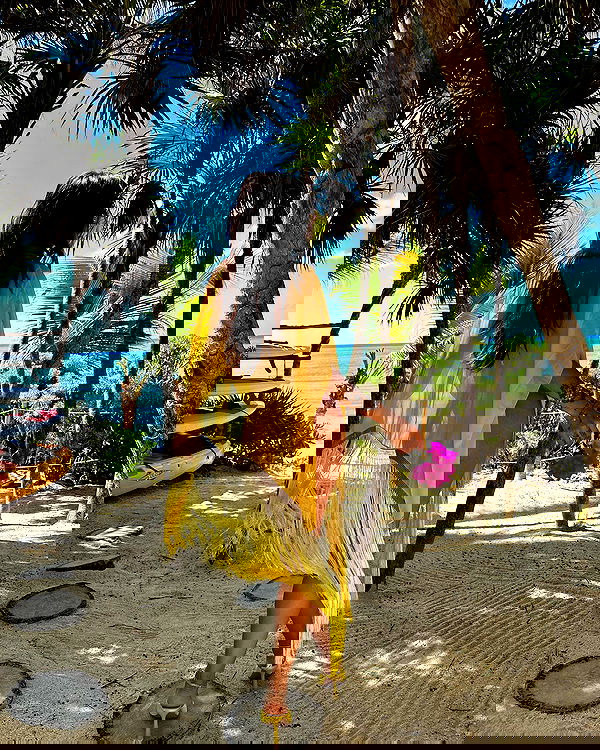 miakhalifa miakhalifa archive image