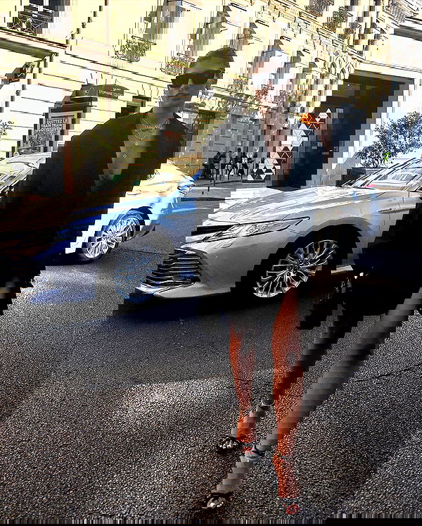 miakhalifa miakhalifa archive image