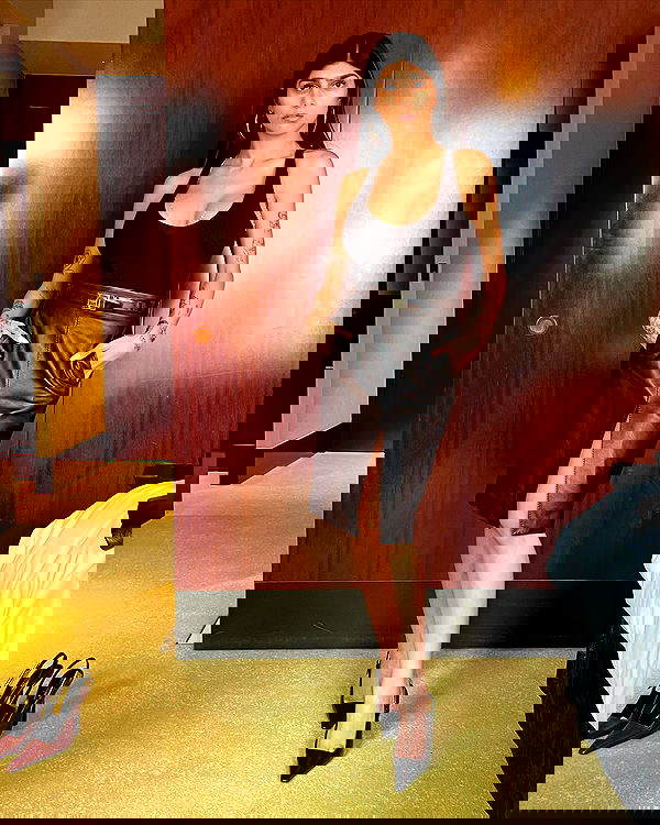 miakhalifa miakhalifa archive image