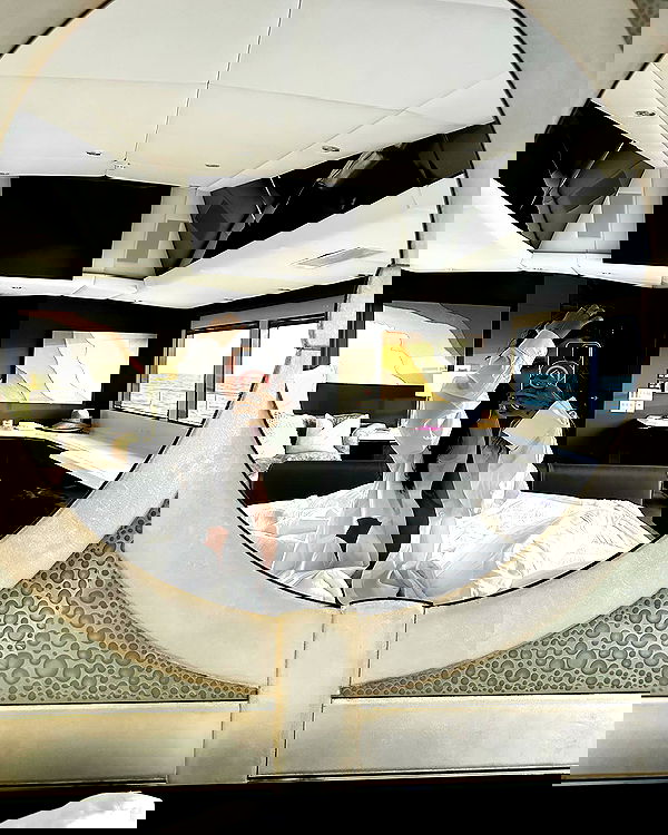 miakhalifa miakhalifa archive image