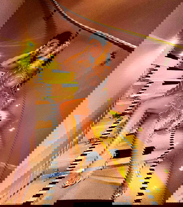 miakhalifa miakhalifa archive image