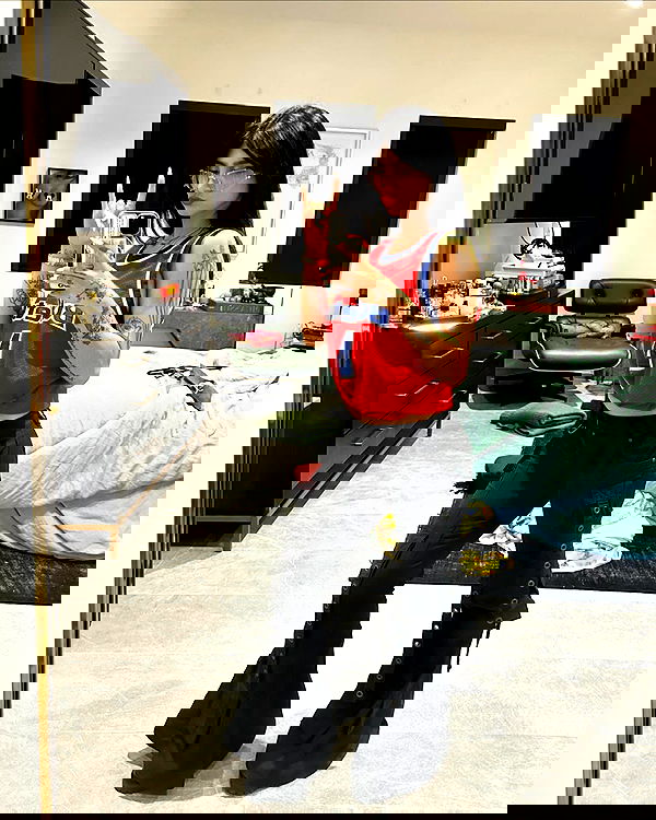 miakhalifa miakhalifa archive image